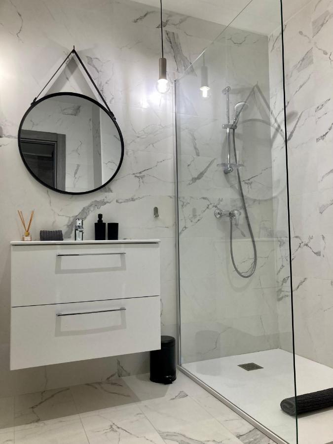 Apartment Sognu Di Matteu - Bel Entierement Climatise - Vue Mer, Vieux Port Bastia *